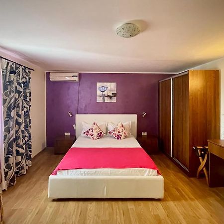 Vamabel House Bed & Breakfast Vama Veche Exterior photo