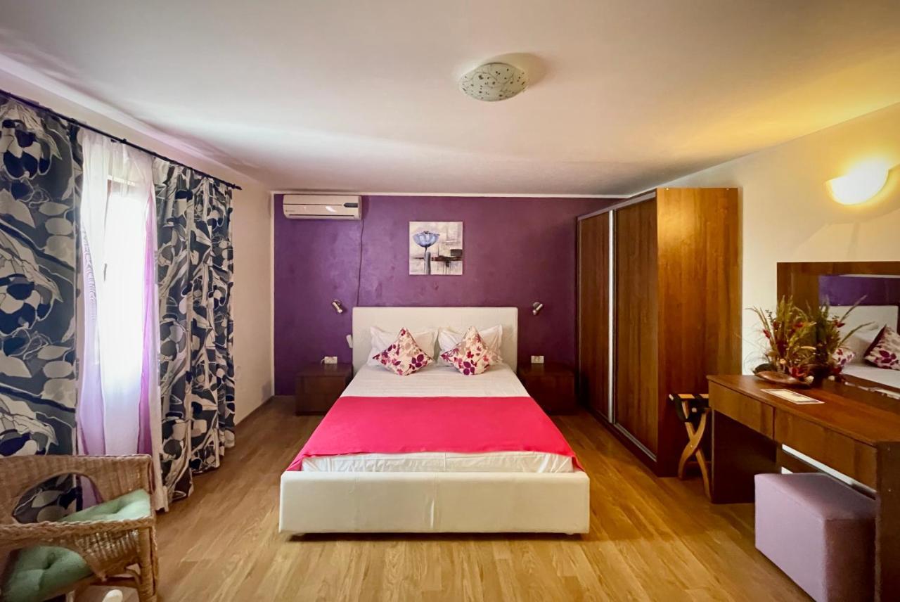 Vamabel House Bed & Breakfast Vama Veche Exterior photo